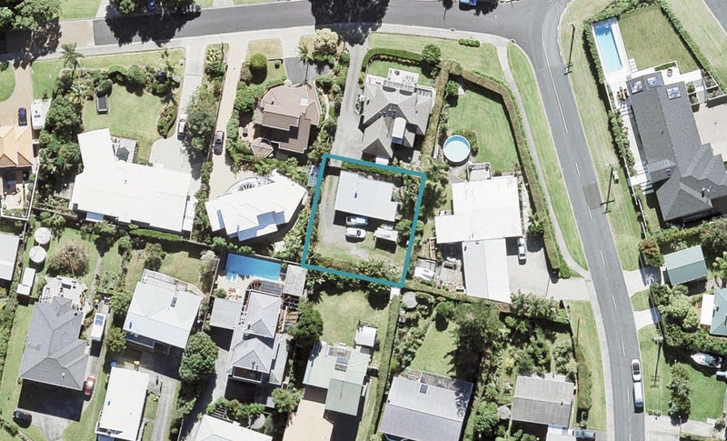 21A The Crescent, Tindalls Beach, Whangaparaoa - Carousel 1