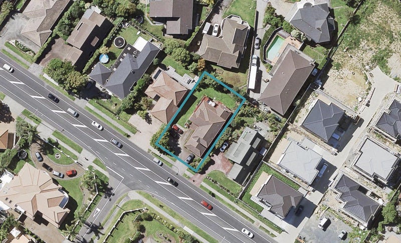 204 Whitford Road, Shamrock Park, Auckland - Carousel 1