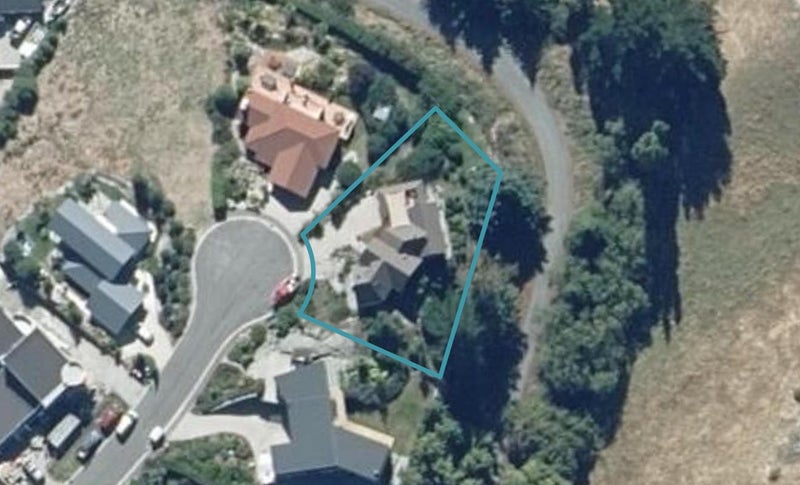 24 Milward Place, Kelvin Heights, Queenstown - Carousel 1