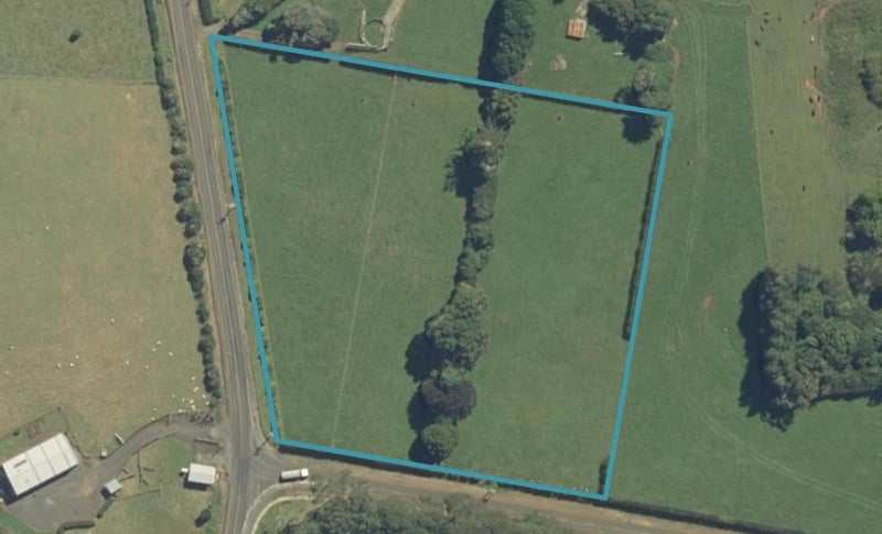 11 Clark And Denize Road, Pukekawa - Carousel 1