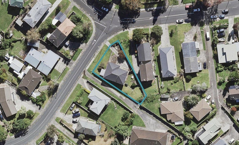 1 Downing Street, Glenfield, Auckland - Carousel 1