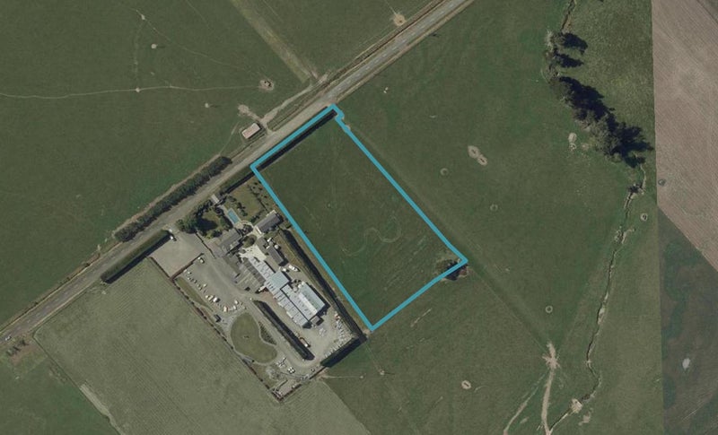 84 Nannestads Line, Bunnythorpe, Palmerston North - Carousel 1