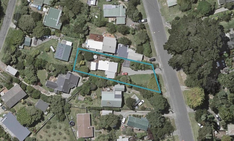 64 Tennis Court Road, Raumati South, Paraparaumu - Carousel 1