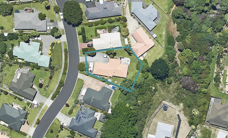 59 Mahonia Place, Pyes Pa, Tauranga - Carousel 1