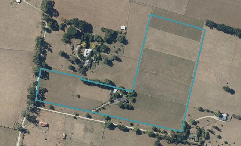 1065D No 2 Line, Fordell, Whanganui - Carousel 1