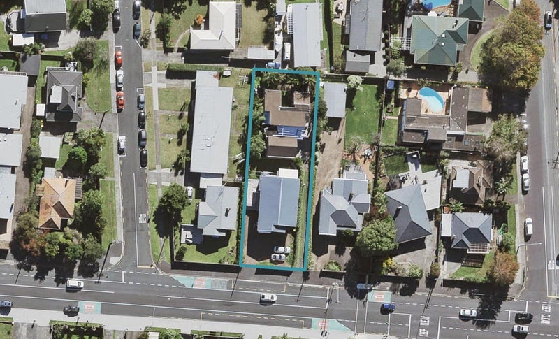 2/163 Onewa Road, Birkenhead, Auckland - Carousel 1