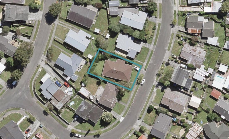 7 Akron Grove, Totara Park, Upper Hutt - Carousel 1