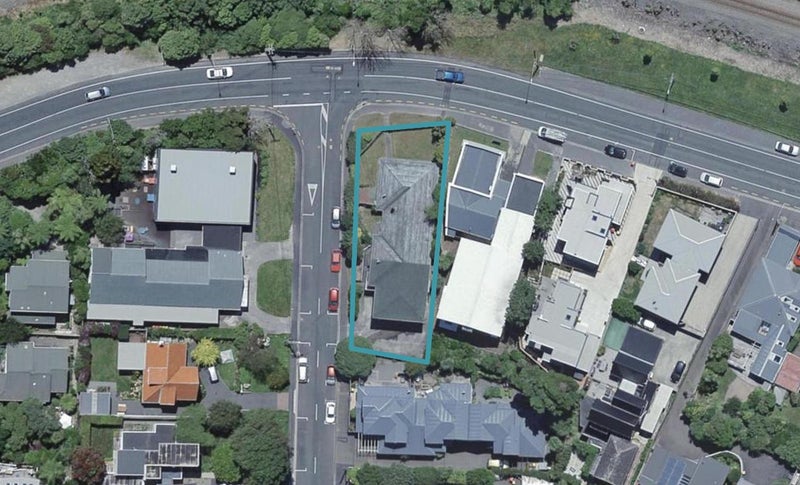 2/84 Khandallah Road, Khandallah, Wellington - Carousel 1