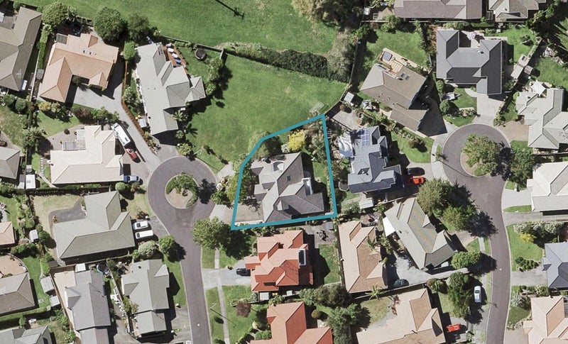 11 Aspatria Place, Northpark, Auckland - Carousel 1
