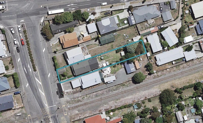 7 Georges Drive, Napier South, Napier - Carousel 1