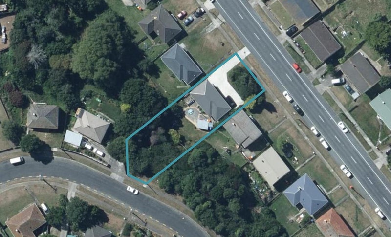 162 Champion Street, Cannons Creek, Porirua - Carousel 1