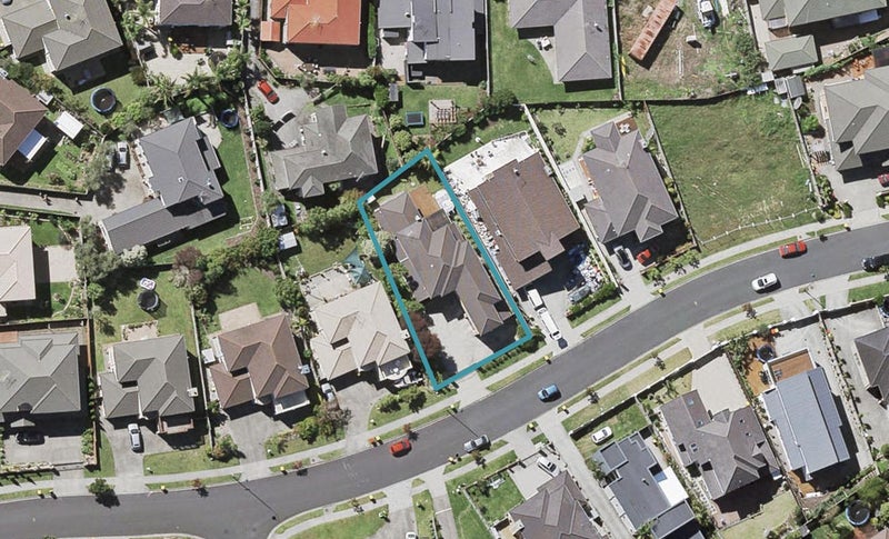 93 Killybegs Drive, Pinehill, Auckland - Carousel 1