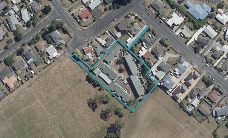 81 Livingstone Avenue, Nawton, Hamilton - Carousel 1