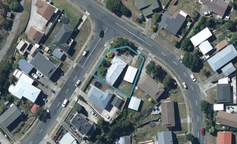 38 Almora View, Ascot Park, Porirua - Carousel 1