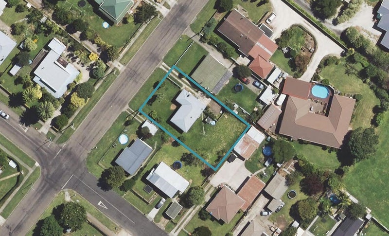 15 Winter Street, Mangapapa, Gisborne - Carousel 1