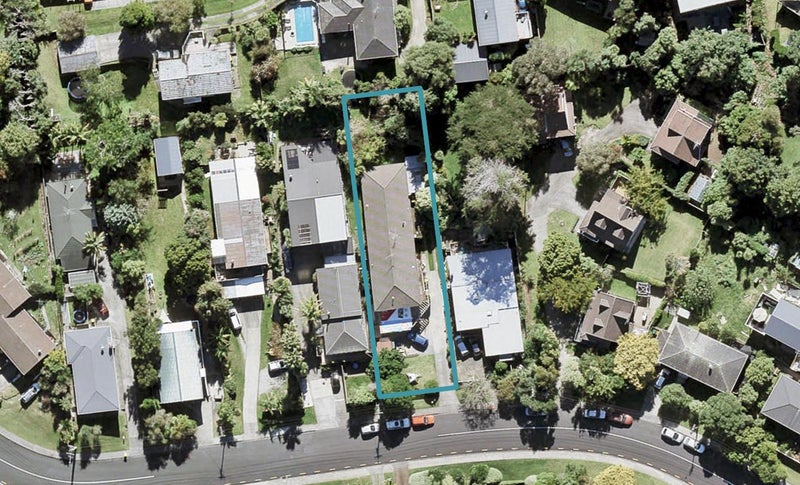 2/7 Killarney Avenue, Torbay, Auckland - Carousel 1