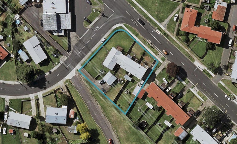 249 Bairds Road, Ōtara, Auckland - Carousel 1