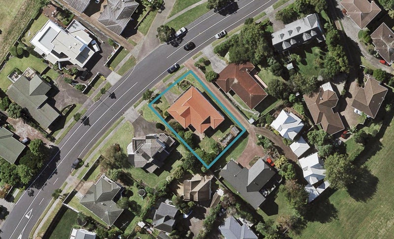 200 Norman Lesser Drive, Saint Johns, Auckland - Carousel 1