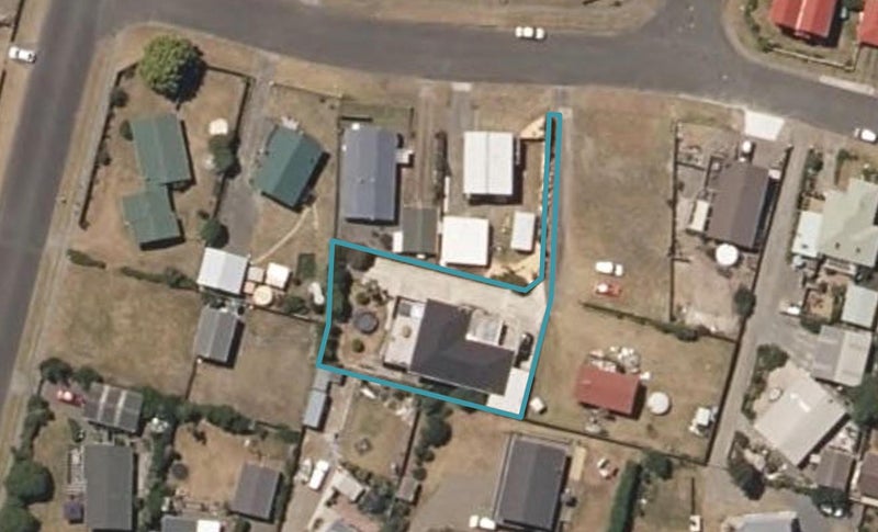 9 Matakane Street, Waitarere Beach, Levin - Carousel 1