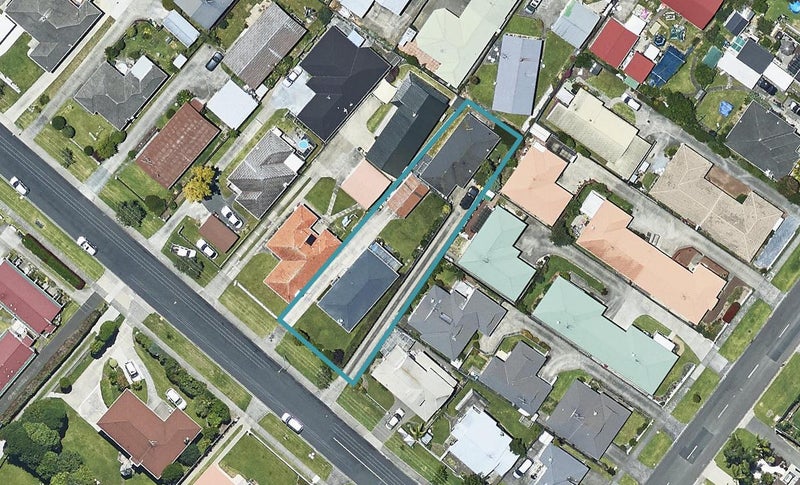51 Pooles Road, Greerton, Tauranga - Carousel 1