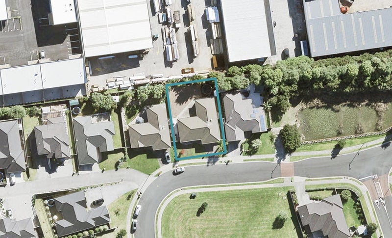 10 Barwick Place, Stanmore Bay, Whangaparaoa - Carousel 1