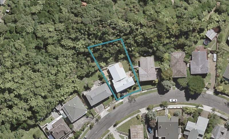 19 Stanhope Grove, Korokoro, Lower Hutt - Carousel 1
