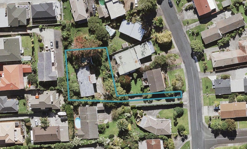 22 Manhattan Heights, Glendene, Auckland - Carousel 1