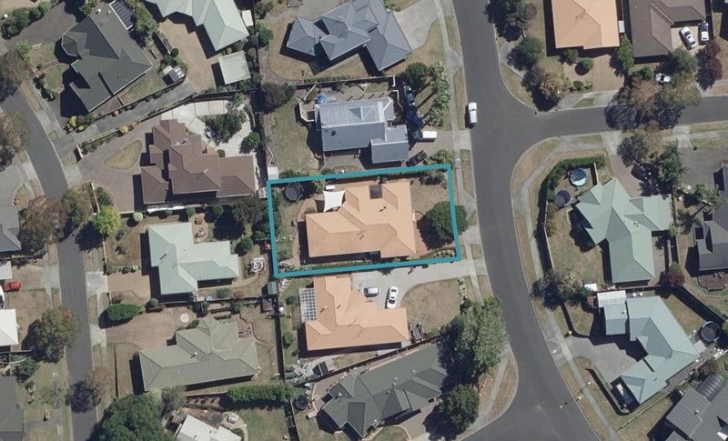 19 Ayrshire Drive, Grandview Heights, Hamilton - Carousel 1