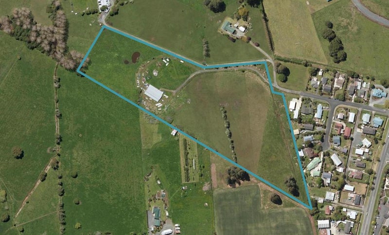 12 Taylor Road, Te Kamo, Whangārei - Carousel 1
