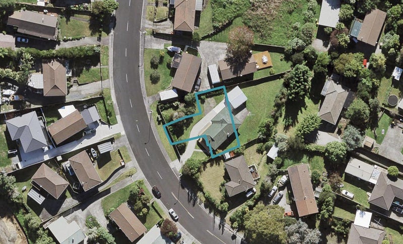 3/7 Cedar Heights Avenue, Massey, Auckland - Carousel 1