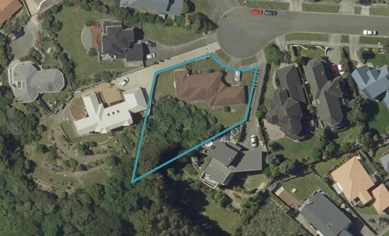 14 Kilkenny Place, Fitzherbert, Palmerston North - Carousel 1
