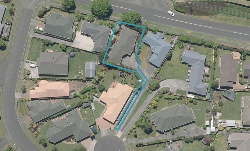 11 Perrett Drive, Otamatea, Whanganui - Carousel 1