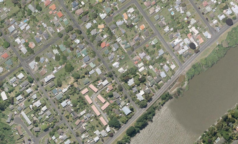 10 Cumbrae Place, Aramoho, Whanganui - Carousel 1