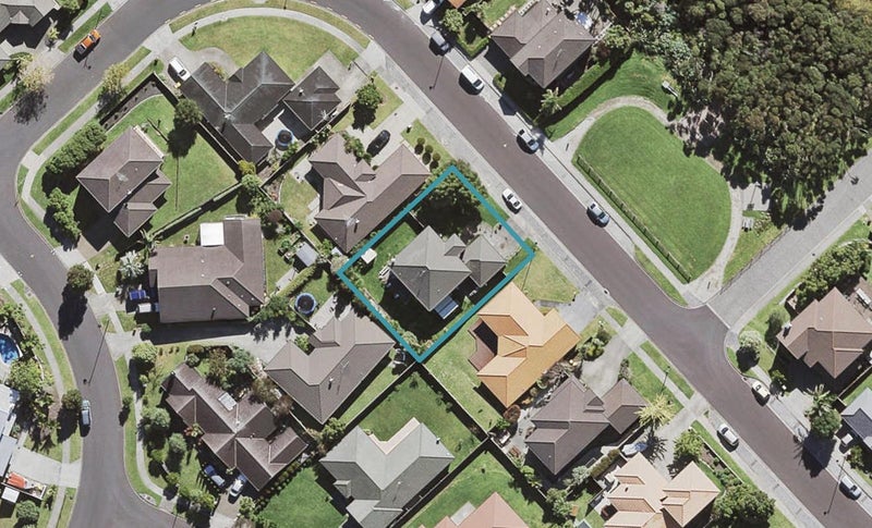 7 George Deane Place, Greenhithe, Auckland - Carousel 1