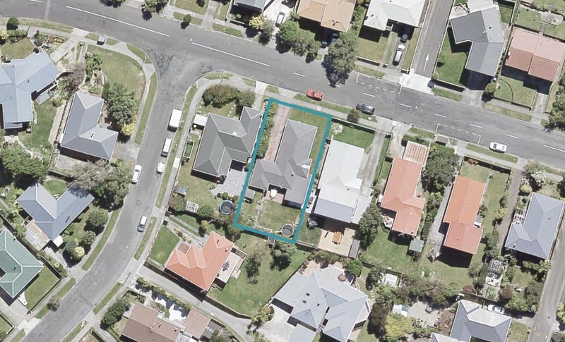 61 Oakleigh Street, Maungaraki, Lower Hutt - Carousel 1
