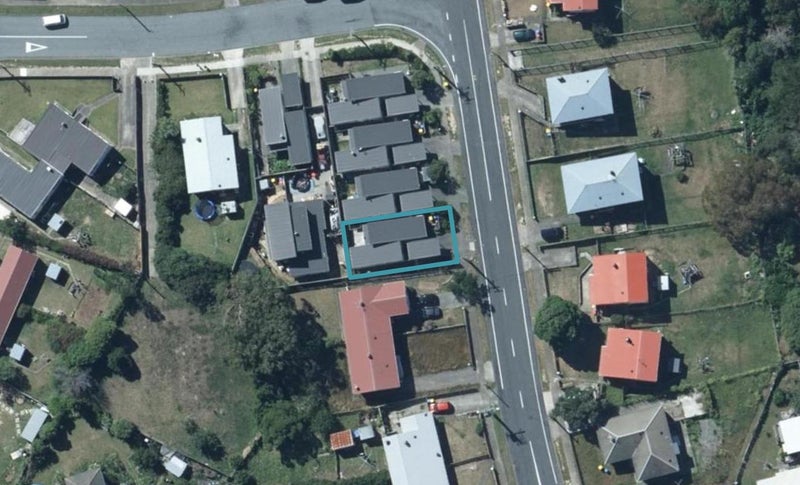 146D Castor Crescent, Cannons Creek, Porirua - Carousel 1