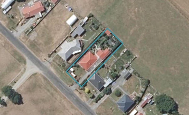 32 Karaka Street, Tokomaru, Palmerston North - Carousel 1