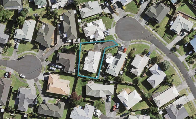 16 Tonson Place, Weymouth, Auckland - Carousel 1