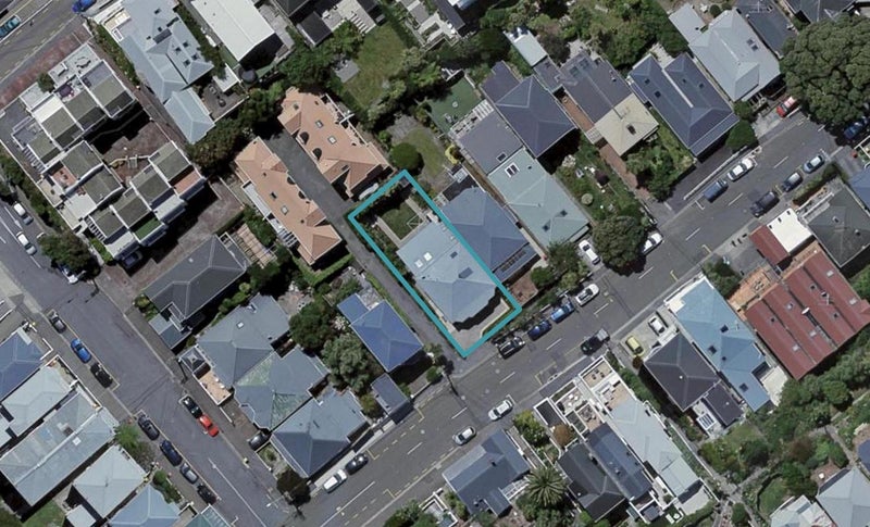 35 Hawker Street, Mount Victoria, Wellington - Carousel 1