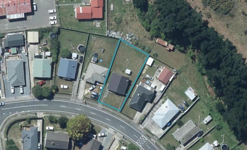 112 Corinna Street, Waitangirua, Porirua - Carousel 1