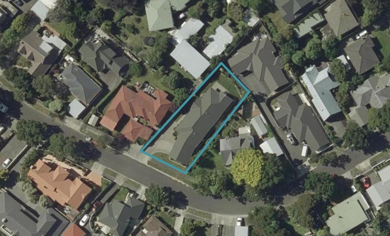8 Montgomery Terrace, Hokowhitu, Palmerston North - Carousel 1