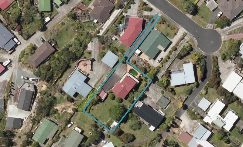 18 Mountain Road, Morningside, Whangarei - Carousel 1