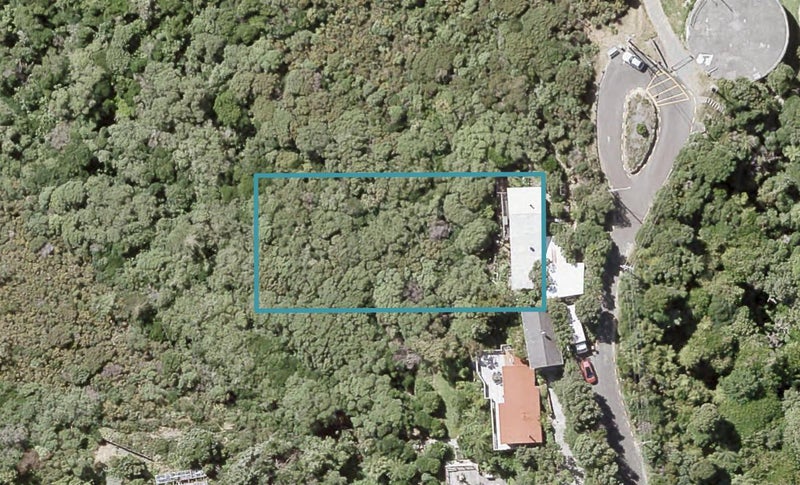 83 Howard Road, Point Howard, Lower Hutt - Carousel 1