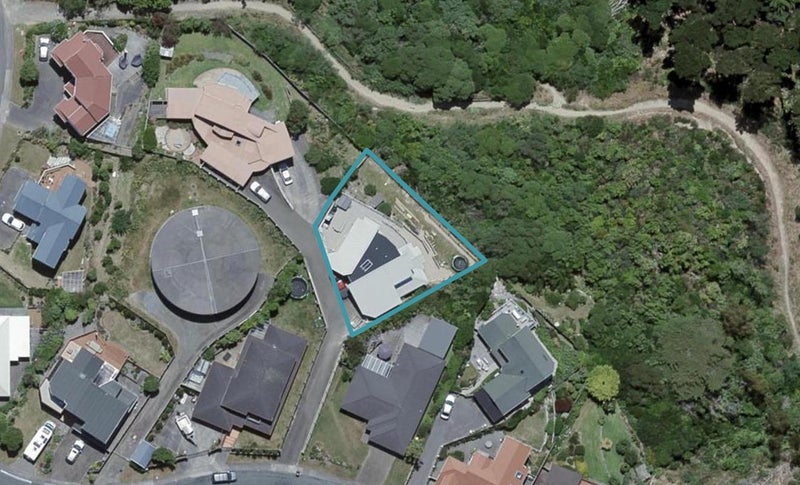 9A Signallers Grove, Strathmore Park, Wellington - Carousel 1
