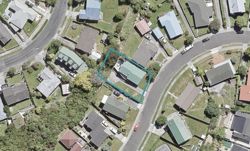 18 Ilam Grove, Kelson, Lower Hutt - Carousel 1