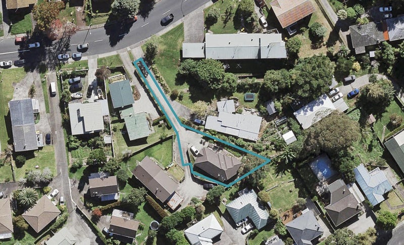31 Bentley Avenue, Glenfield, Auckland - Carousel 1