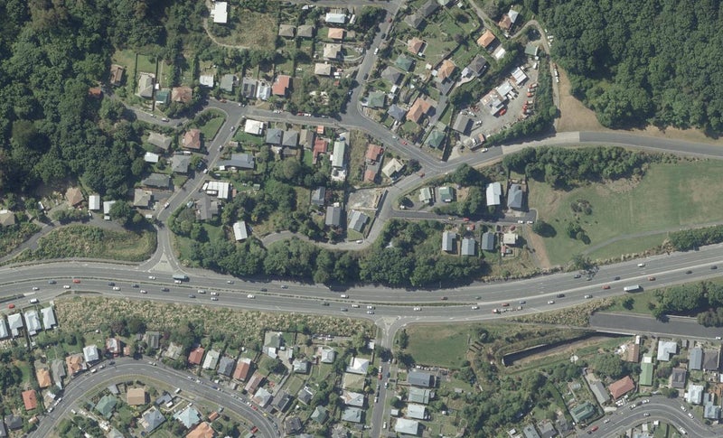 15 Lindsay Road, Caversham, Dunedin - Carousel 1