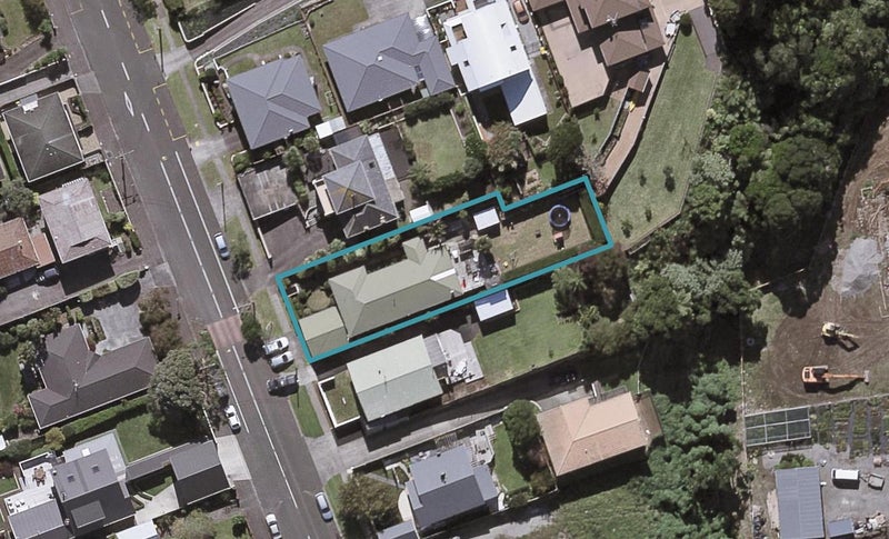 51 Paynters Avenue, Strandon, New Plymouth - Carousel 1