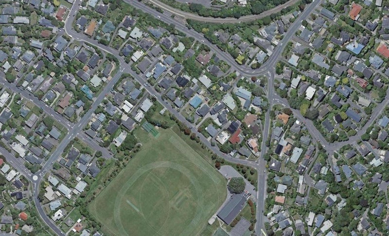 33 Lucknow Terrace, Khandallah, Wellington - Carousel 1