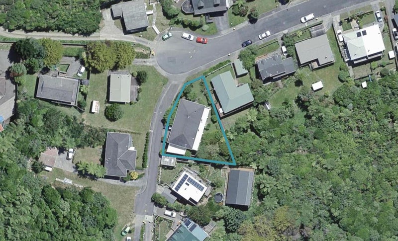 89 Percy Dyett Drive, Karori, Wellington - Carousel 1